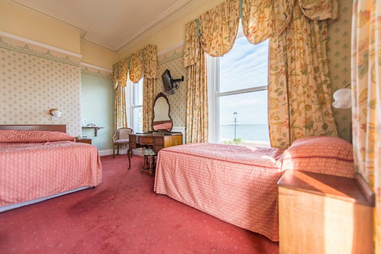 Queens Hotel Λαντούντνο Εξωτερικό φωτογραφία